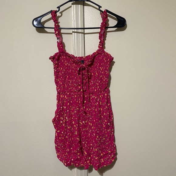 Red dress - Picture 1 of 1